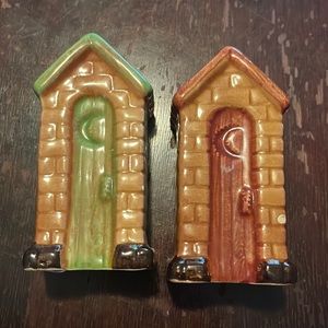 Vintage Outhouse Salt & Pepper shakers